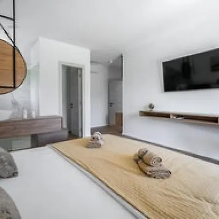 Jasmina By Guide * Sisan