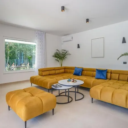 Jasmina By Guide * Ližnjan